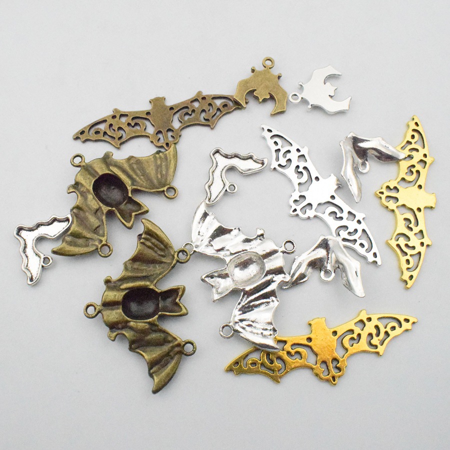 30Pcs Mixed Vintage Alloy Bat  - đánh giá và giá Pearl Necklace Set